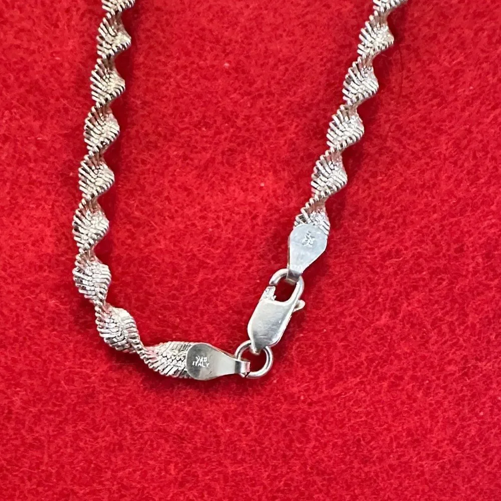 Made in Italy 925 Fine Italian Silver Elegant Twist Herringbone Necklace